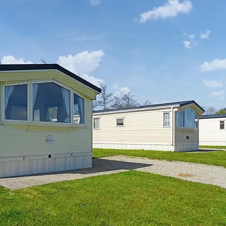 Meadow Lakes Tatil parkı St Austell