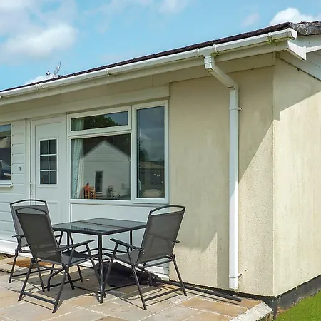 Meadow Lakes * St Austell